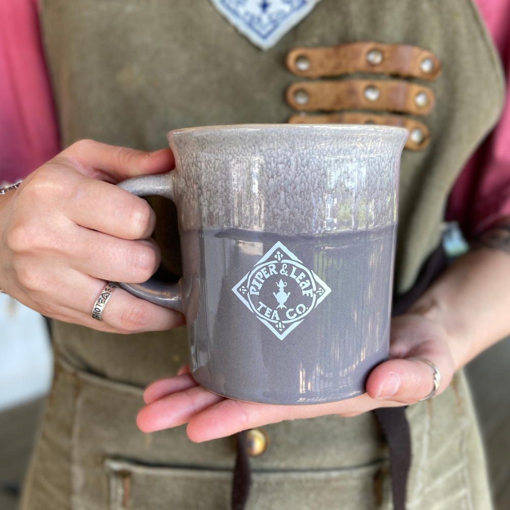 P&L logo mug in grey