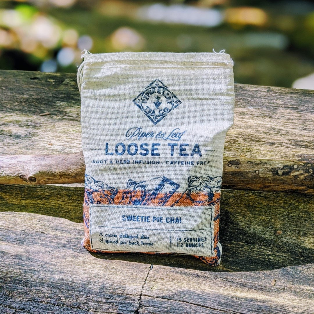 An essential muslin bag of Sweetie Pie Chai loose leaf