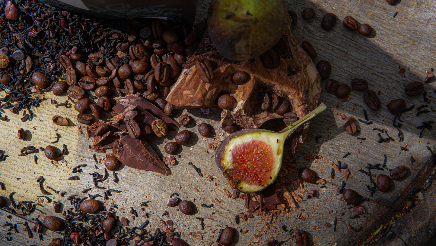 The Chocola-Tea Pound Bag by Piper & Leaf Tea Co. offers 190 servings, blending fig, coffee beans, and loose leaf black tea for a rich, aromatic experience.