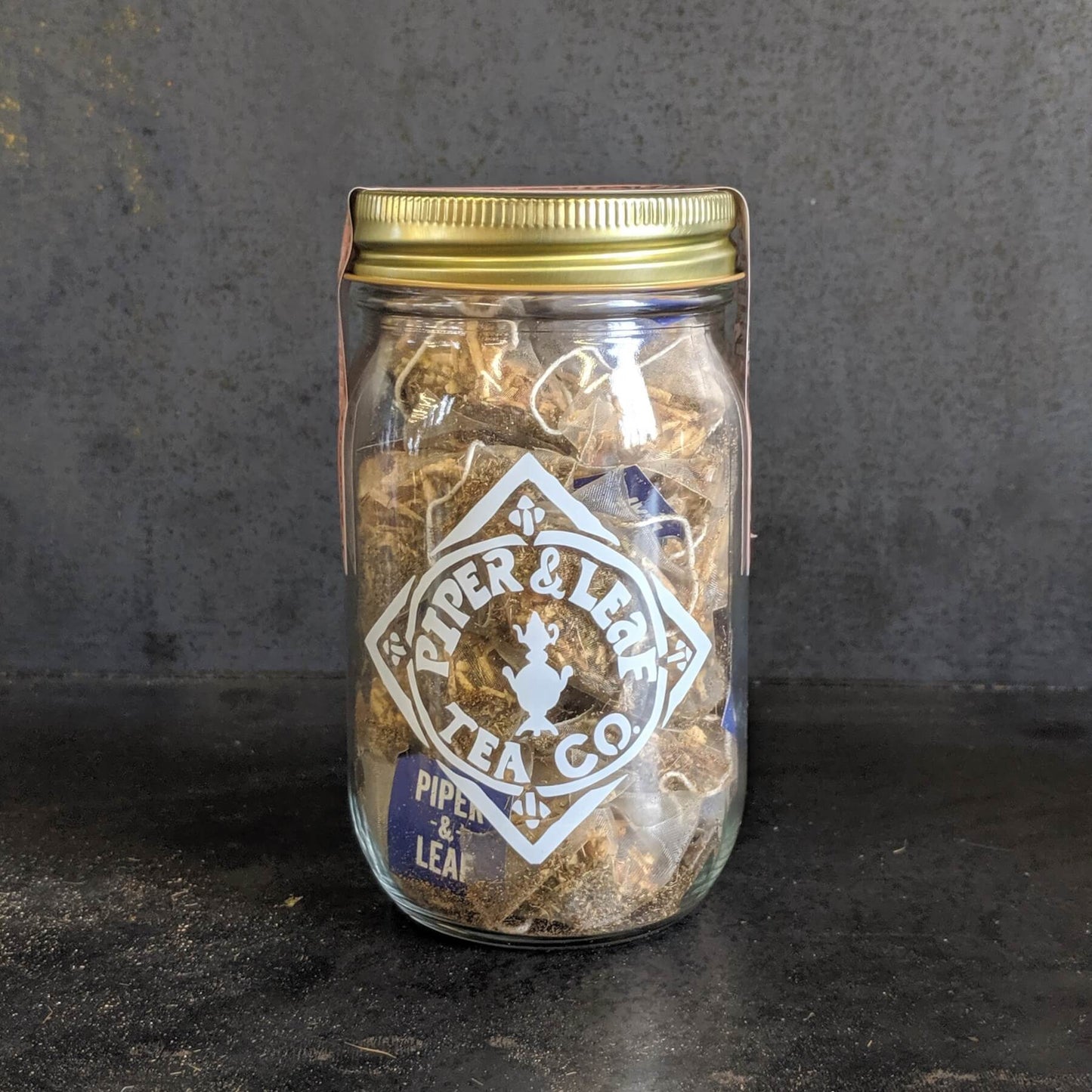 Side view of a Party Pack pint jar of tea bags (Sweetie Pie Chai)